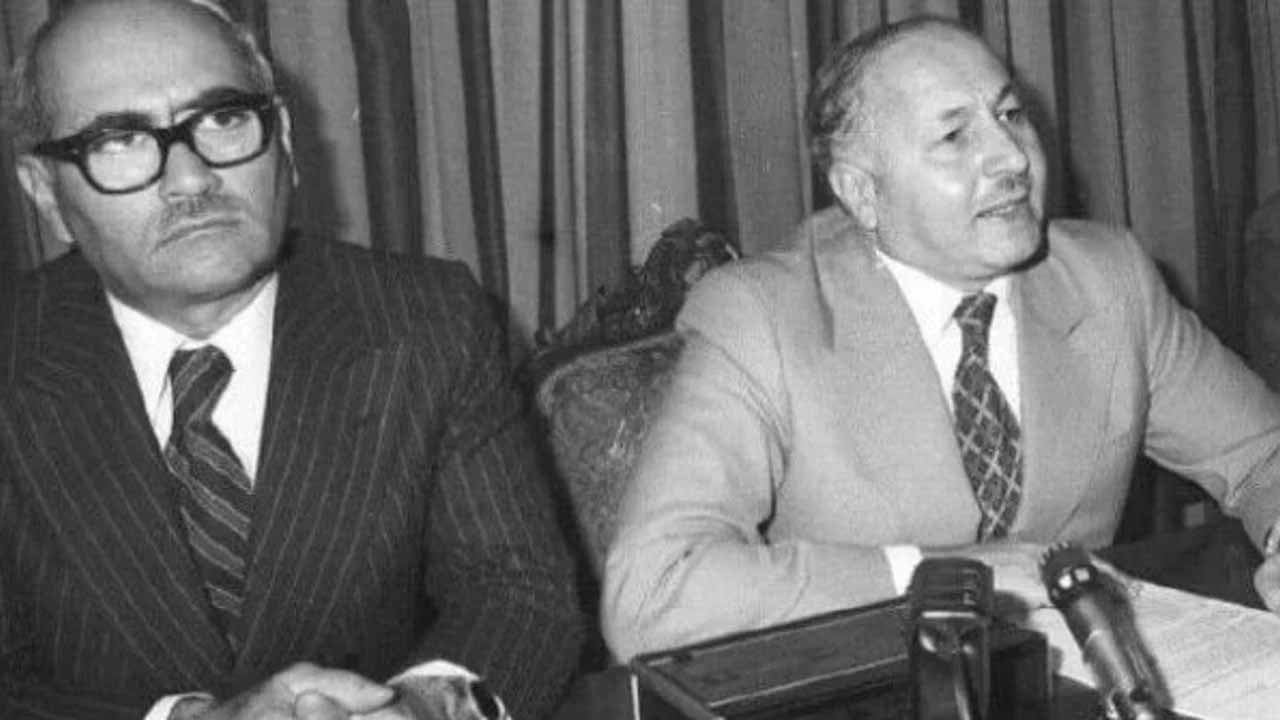 Foto - Milli Görüş’ün önde gelen isimlerinden Süleyman Arif Emre, kabri başında dualarla anıldı