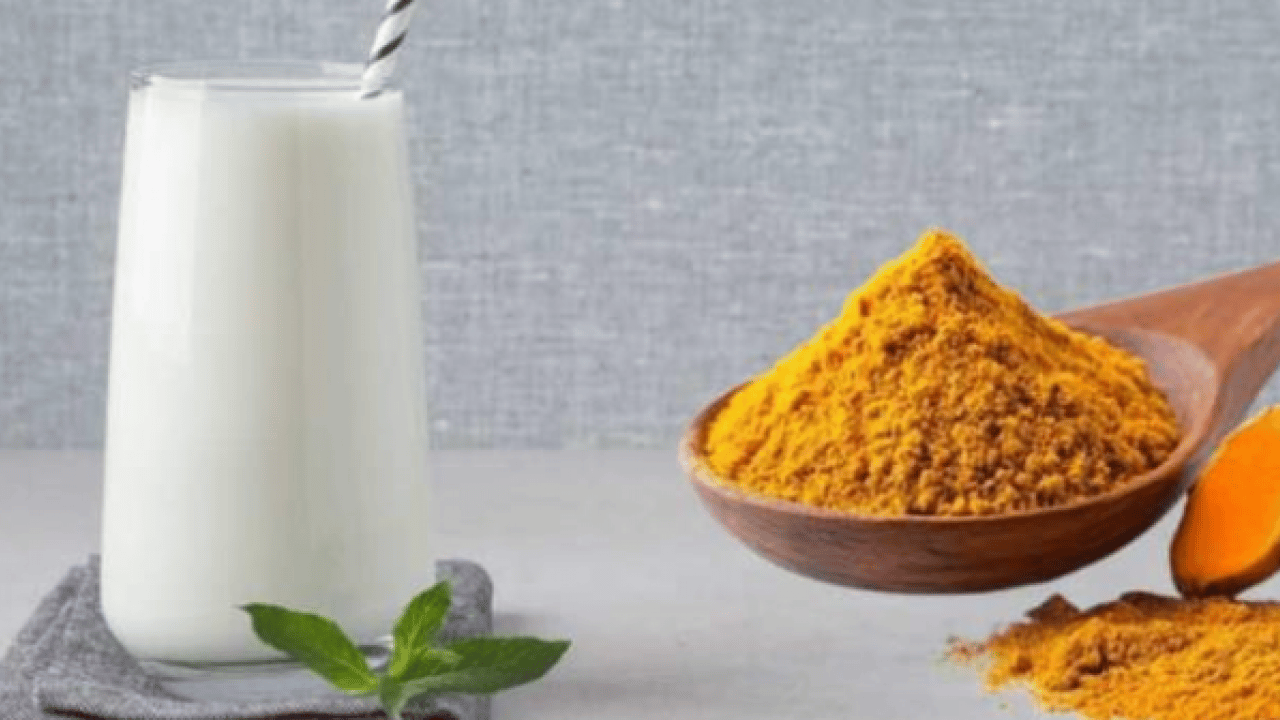 Milli içeceğimizin binlerce yıllık sırrı! Ayranın içine bir kaşık ekleyince bakın ne oluyor