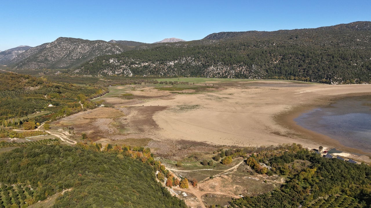 Foto - 'Milli park' özelliği tehlikede! Kovada Gölü’nde sessizlik çöktü