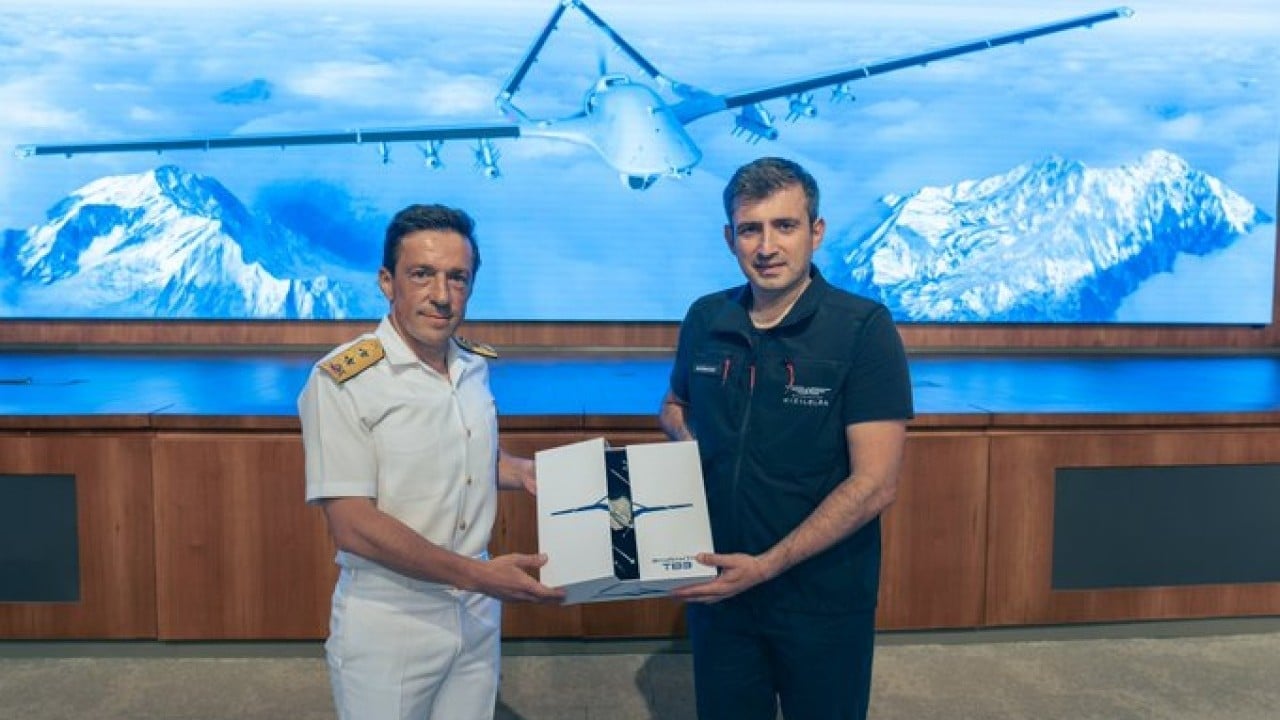 Foto - Milli teknolojide dev buluşma! TCG Anadolu Heyeti, Baykar’ın teknoloji üssünü ziyaret etti!