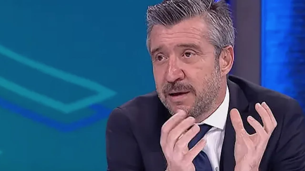 Foto - Milli yıldızın düştüğü hale bak! İspanya maçı sonrası tartışma oluşturan iddia!