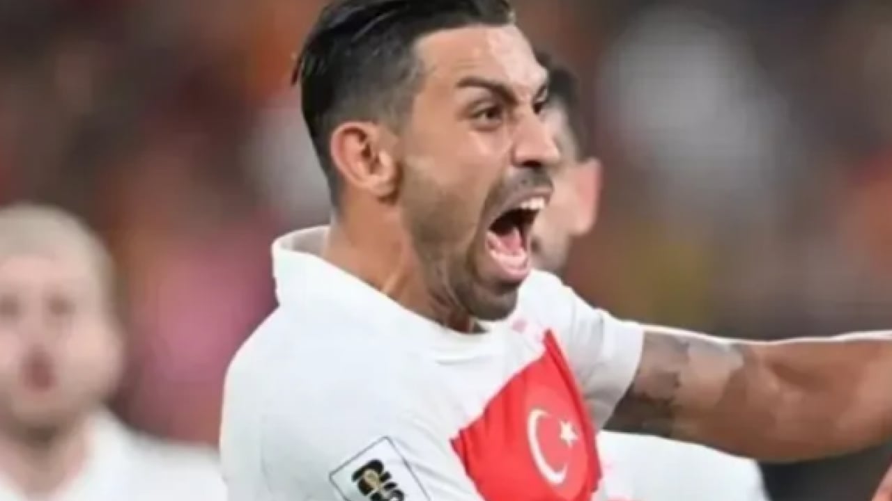 Foto - Milli yıldızın düştüğü hale bak! İspanya maçı sonrası tartışma oluşturan iddia!