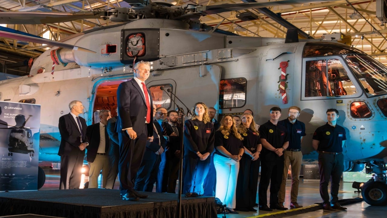 Foto - Milyar sterlinlik dev imza geldi! İngiltere, "Onlar bu işin ustası" deyip savunmasını Baykar’ın ortağına teslim etti