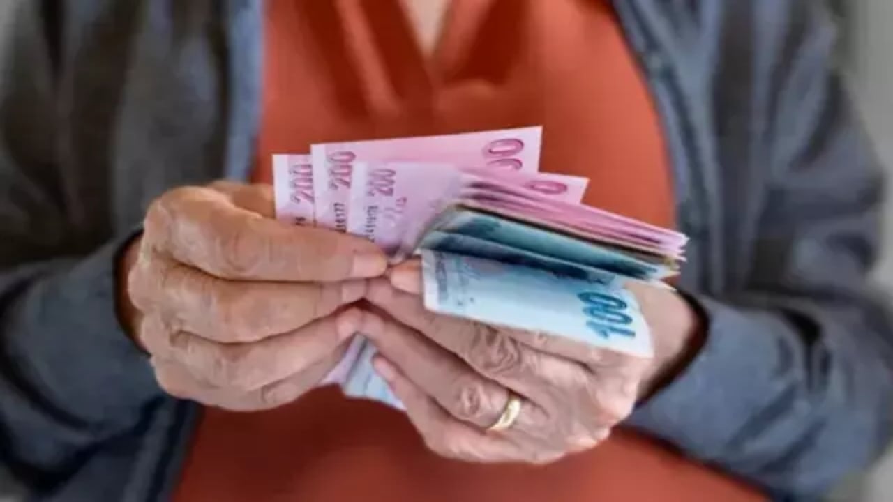 Foto - Milyonlarca emeklinin beklediği haber geldi! En düşük maaşta rakam netleşti