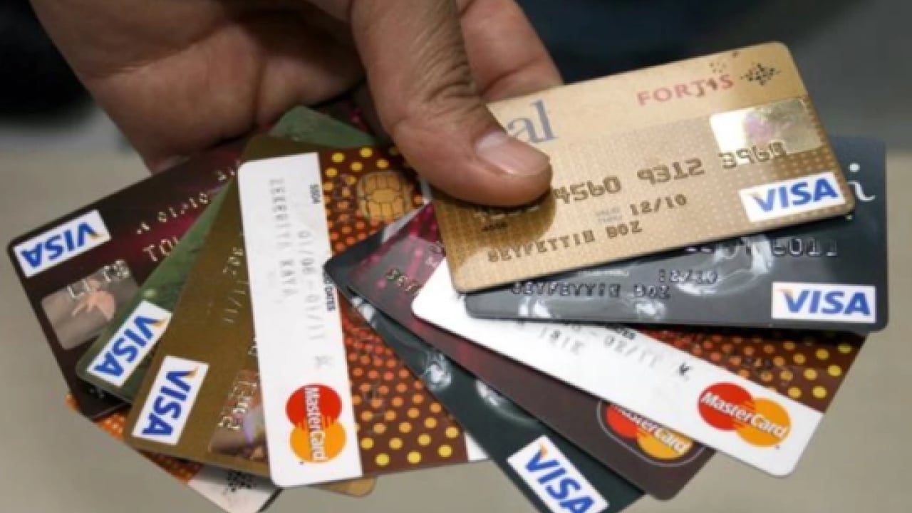 Foto - Milyonlarca kişi merakla bekliyordu: Kredi kartı kararı askıya alındı!