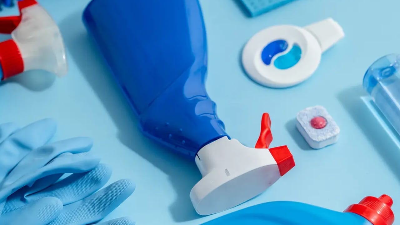 Foto - Milyonlarca kişinin talep ettiği çamaşır suyu: İki temizlik ürünü çatışıyor, ilgili sonucu açıklandı! Bakın neymiş