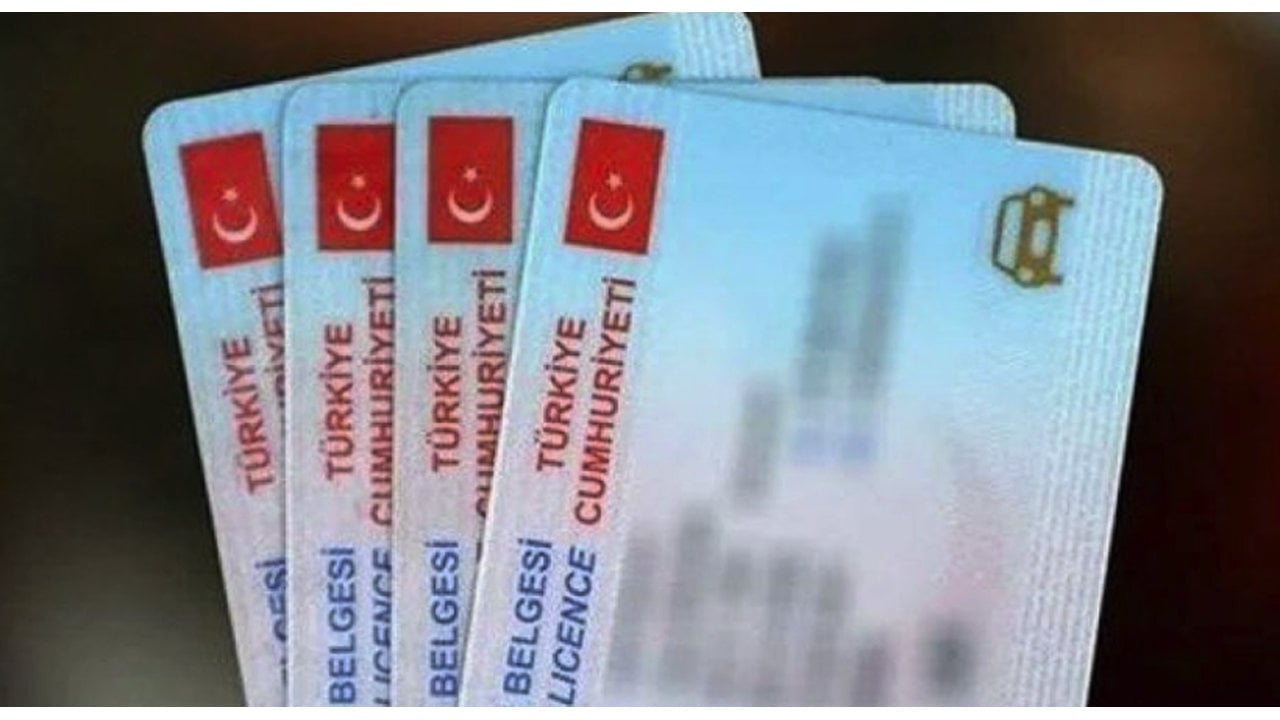 Foto - Milyonlarca kişiyi ilgilendiriyor! Ehliyetlerde yeni dönem resmen başladı