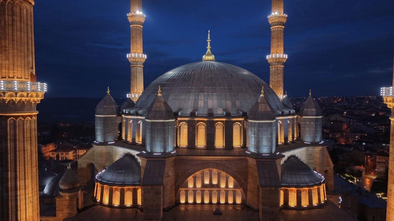 Foto - Mimar Sinan’ın ustalık eseri yeniden ışıklandı! Selimiye Camii'nden muhteşem dönüş