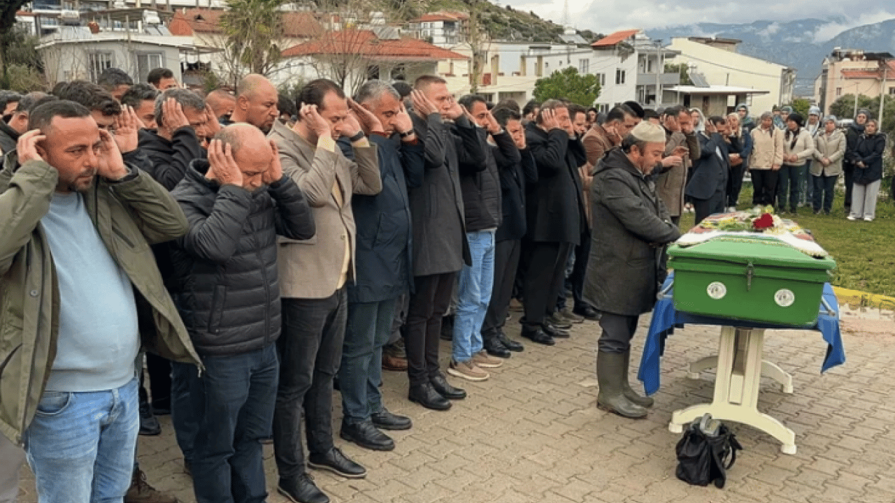 Foto - Minik Öykü melek oldu, sınıfı yasa boğuldu! Boş kalan sırası yürekleri dağladı