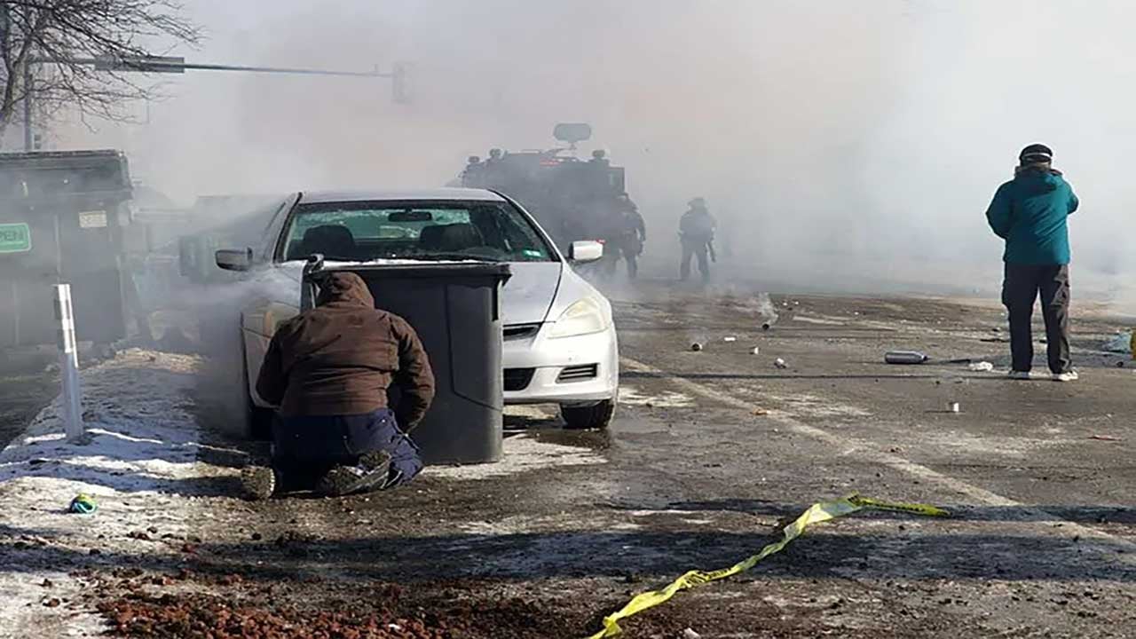 Foto - Minneapolis sokaklarında federal kurşun sesleri! ABD’de iç savaş provası mı? O yoğun bakım hemşiresinin ölümü krizi patlattı!
