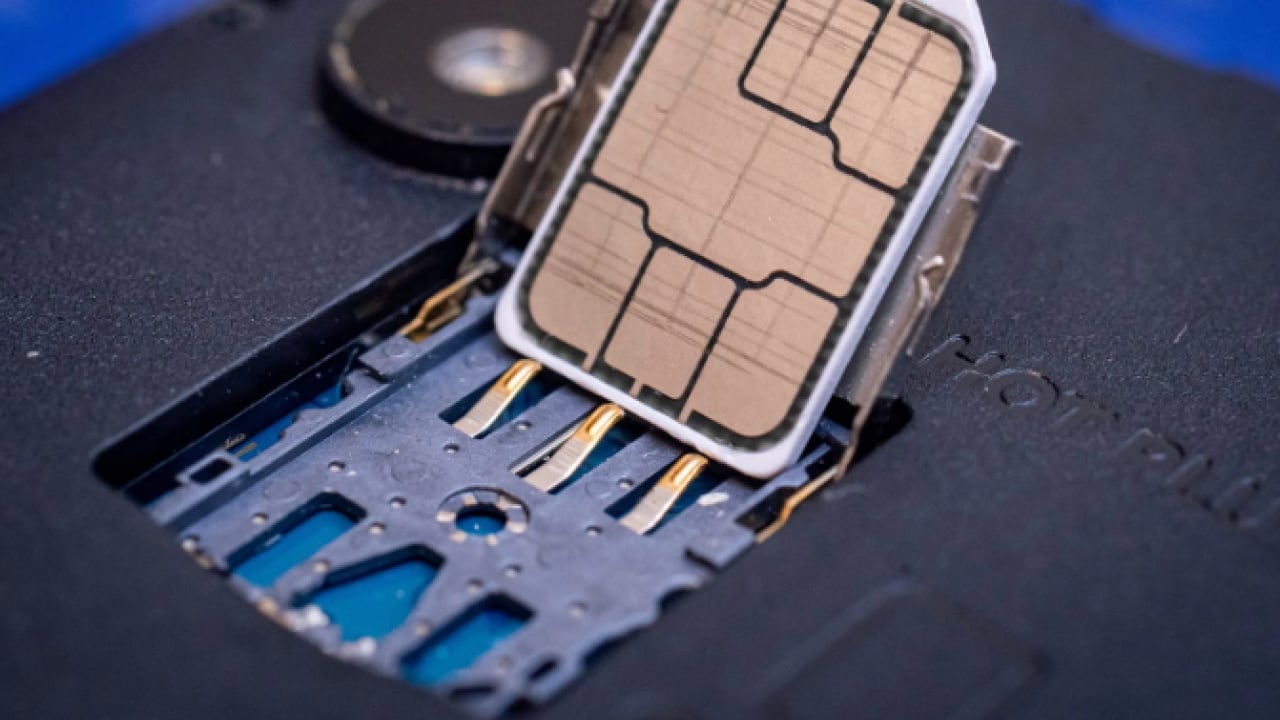 Mobil abonelikte yeni dönem! Artık tek kişiye sınırsız hat devri bitiyor