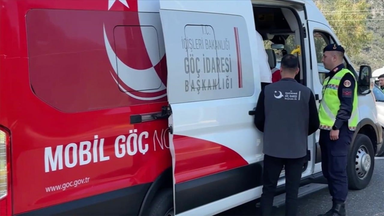 Foto - Mobil göç noktası aracıyla bayramda da denetimler sürdürülecek