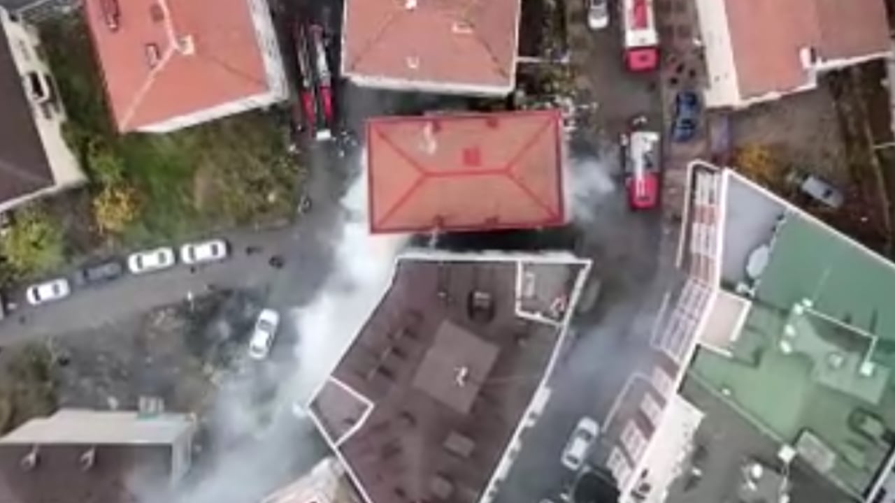 Foto - Mobilya atölyesindeki yangın faciaya döndü: Binadan geriye sadece enkaz kaldı!