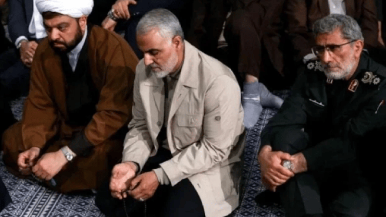 Foto - Mossad ajanlığıyla itham ediliyordu... İranlı komutan bakın hangi ülkede!