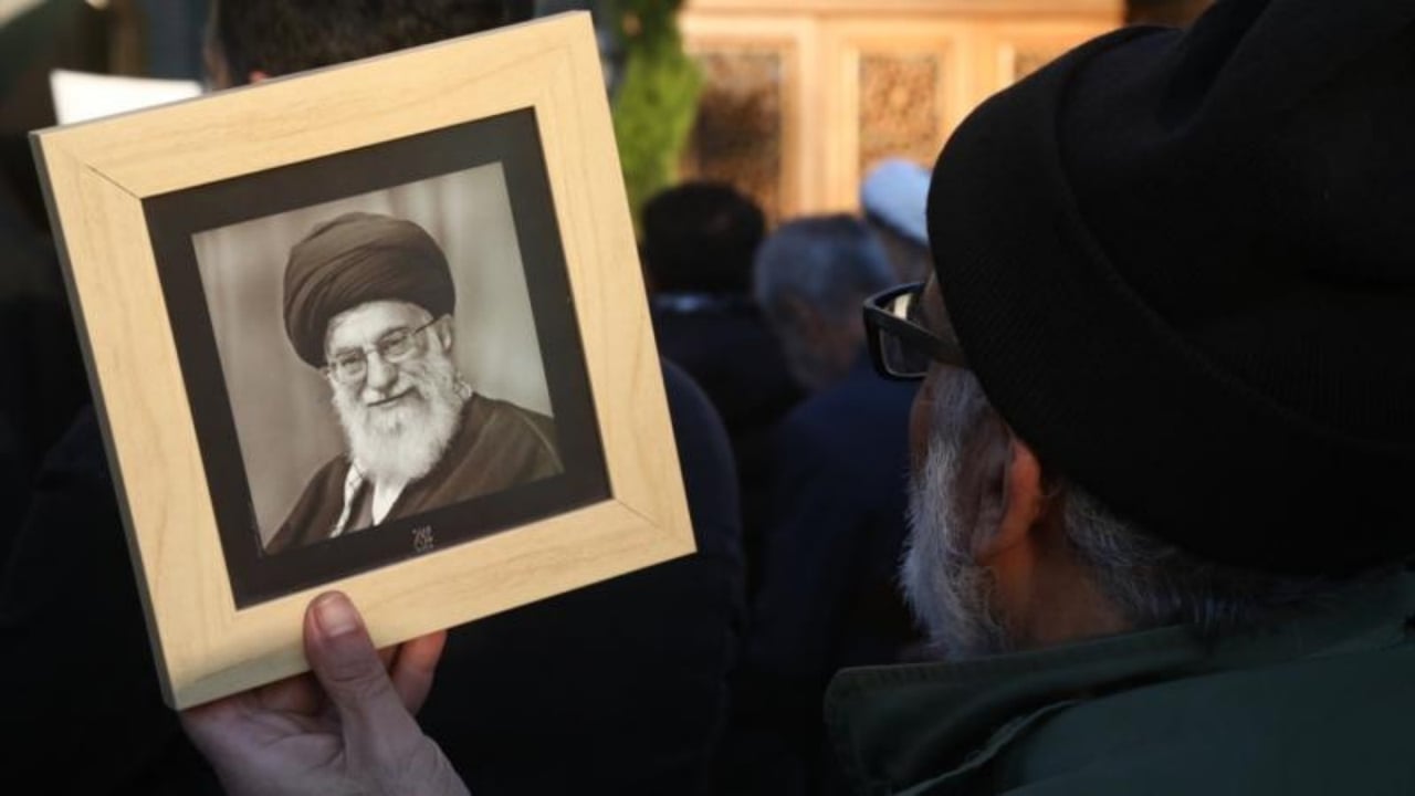 Foto - Mossad, Hamaney’i böyle vurmuş! "Trafik lambası" detayına inanamayacaksınız