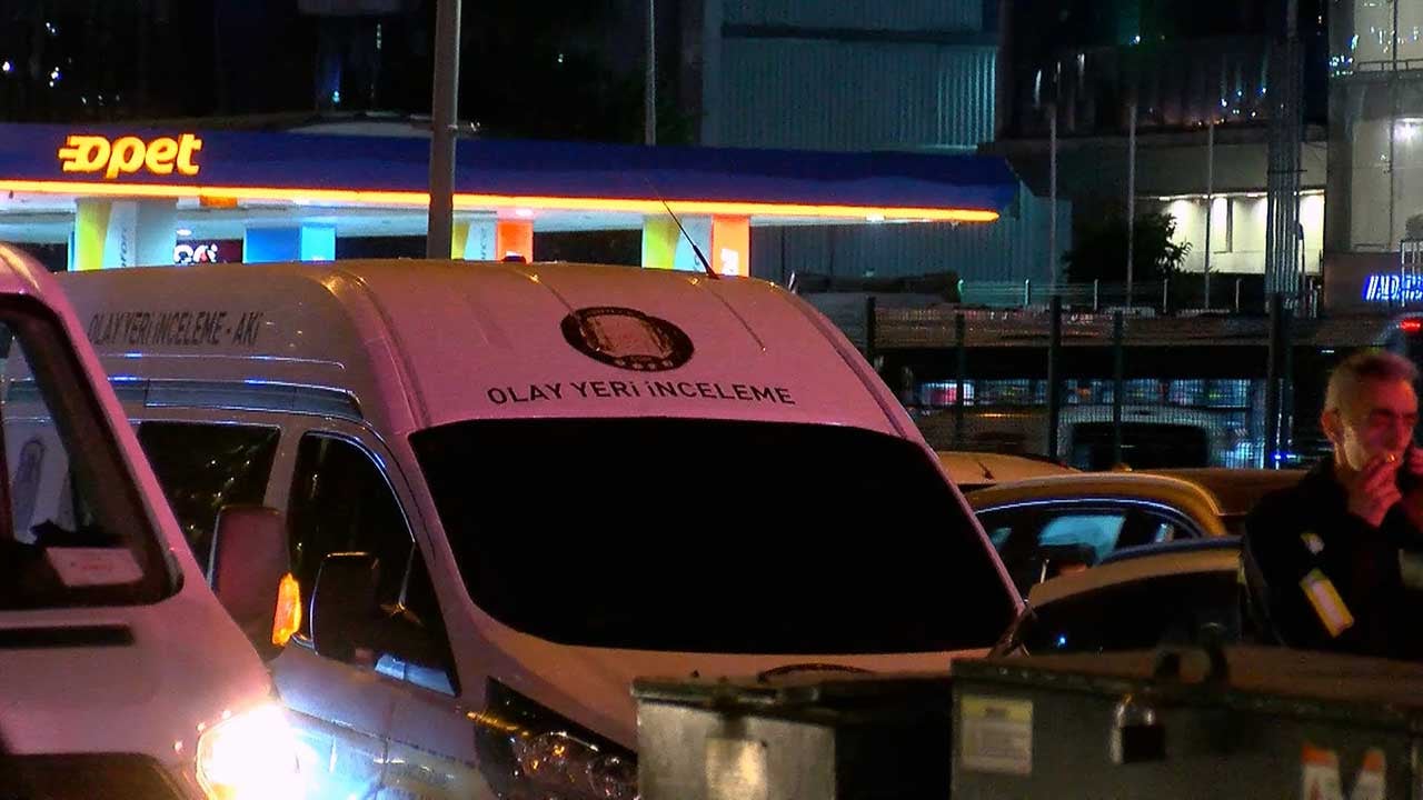 Foto - Motosiklet aydınlatma direğine çarptı! 2 kişi hayatını kaybetti
