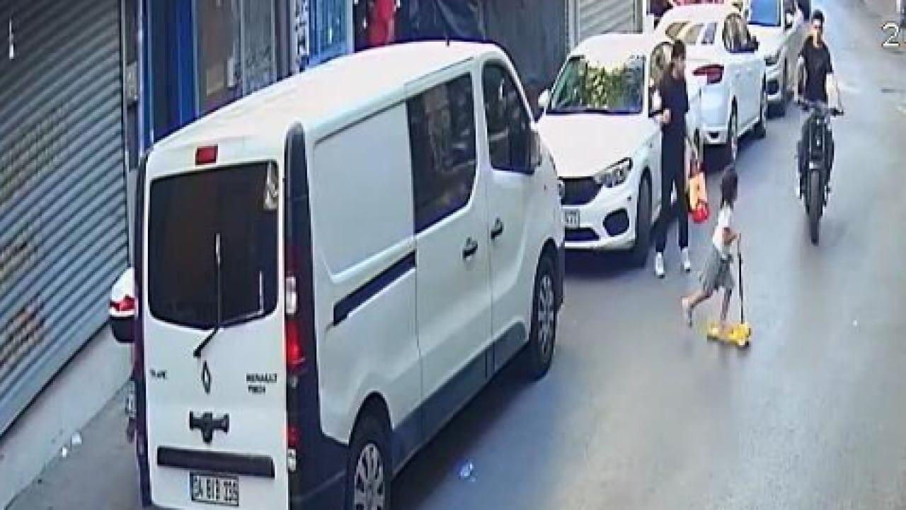 Motosiklet ve skuterlara dikkat! 4 yaşındaki Şevval ölümden döndü
