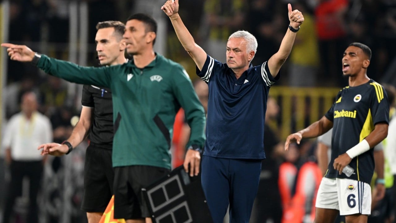 Foto - Mourinho illallah dedirtti artık! Yine yenildi... Fenerbahçe'de bıraktığı yerden devam