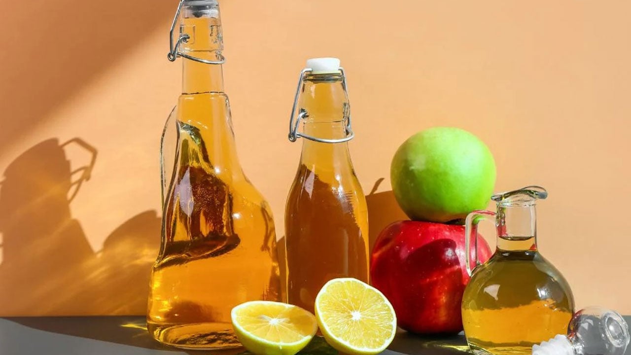 Foto - Mucize deniyor ama… Elma sirkesi ve limonlu su gerçekten ne kadar etkili?