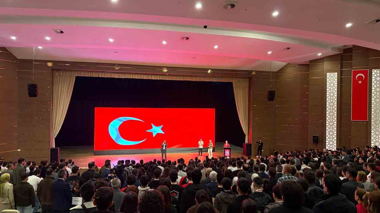 Foto - Muhalefet yerden yere vuruyordu: Okullarda Fatih Projesi ile nereden nereye