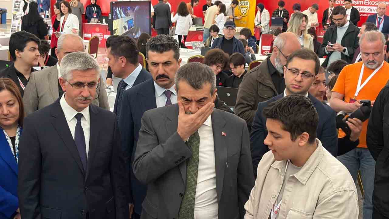 Foto - Muhalefet yerden yere vuruyordu: Okullarda Fatih Projesi ile nereden nereye