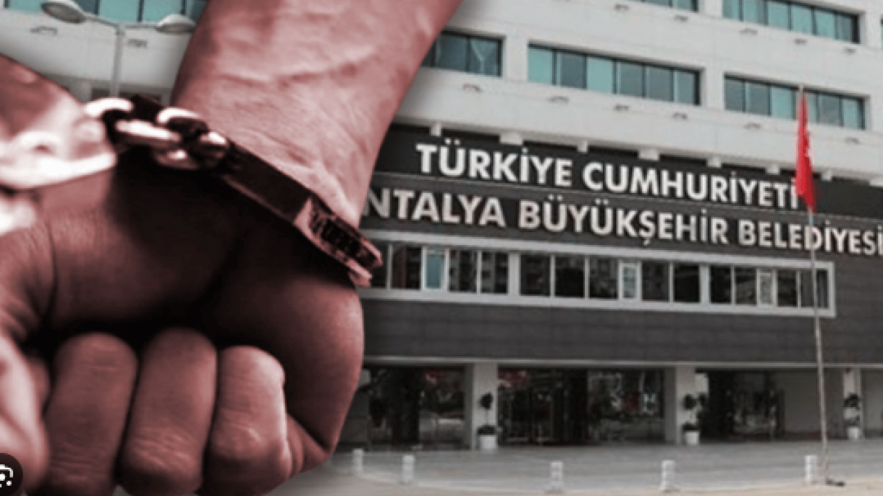 Foto - Muhittin Böcek’in rüşvet davasında şok ifade: ‘Altınları çantayla alıp…’