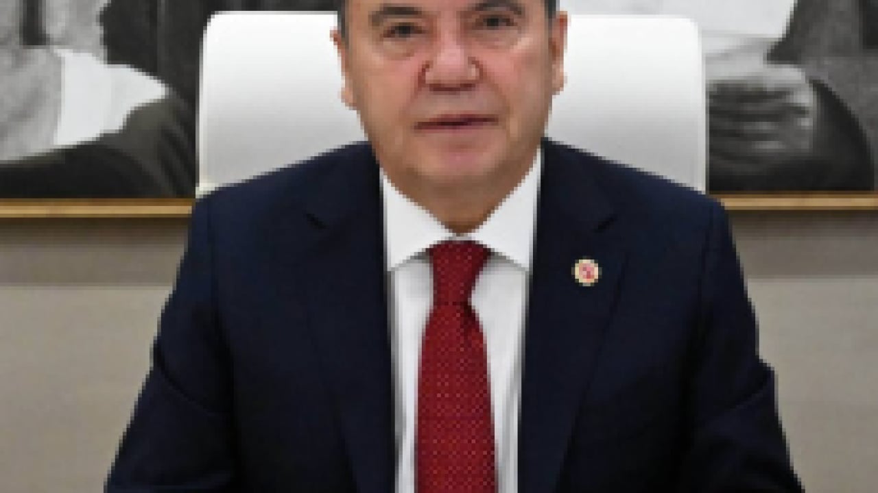 Foto - Muhittin Böcek’in rüşvet davasında şok ifade: ‘Altınları çantayla alıp…’