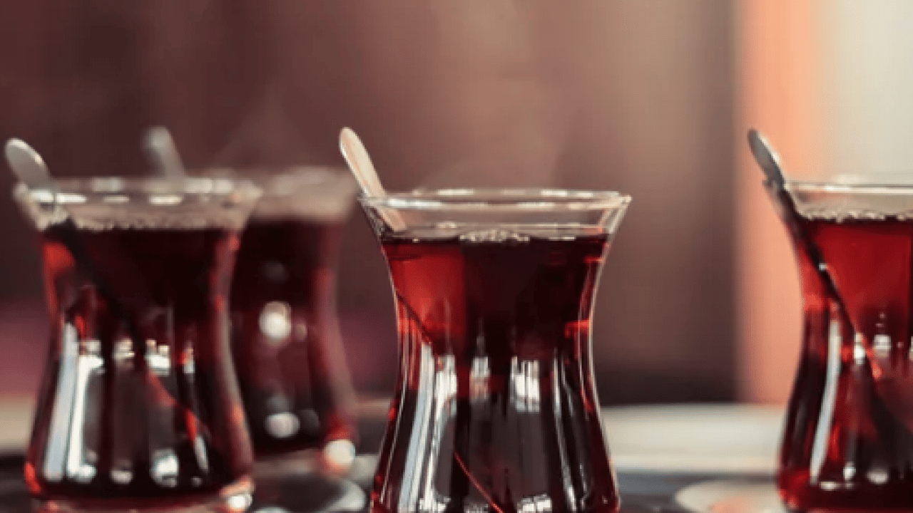 Foto - Mükemmel bir çay için... Çay demlerken yapılan bu hata tüm tadı adeta yok ediyor! Peki ama nasıl?