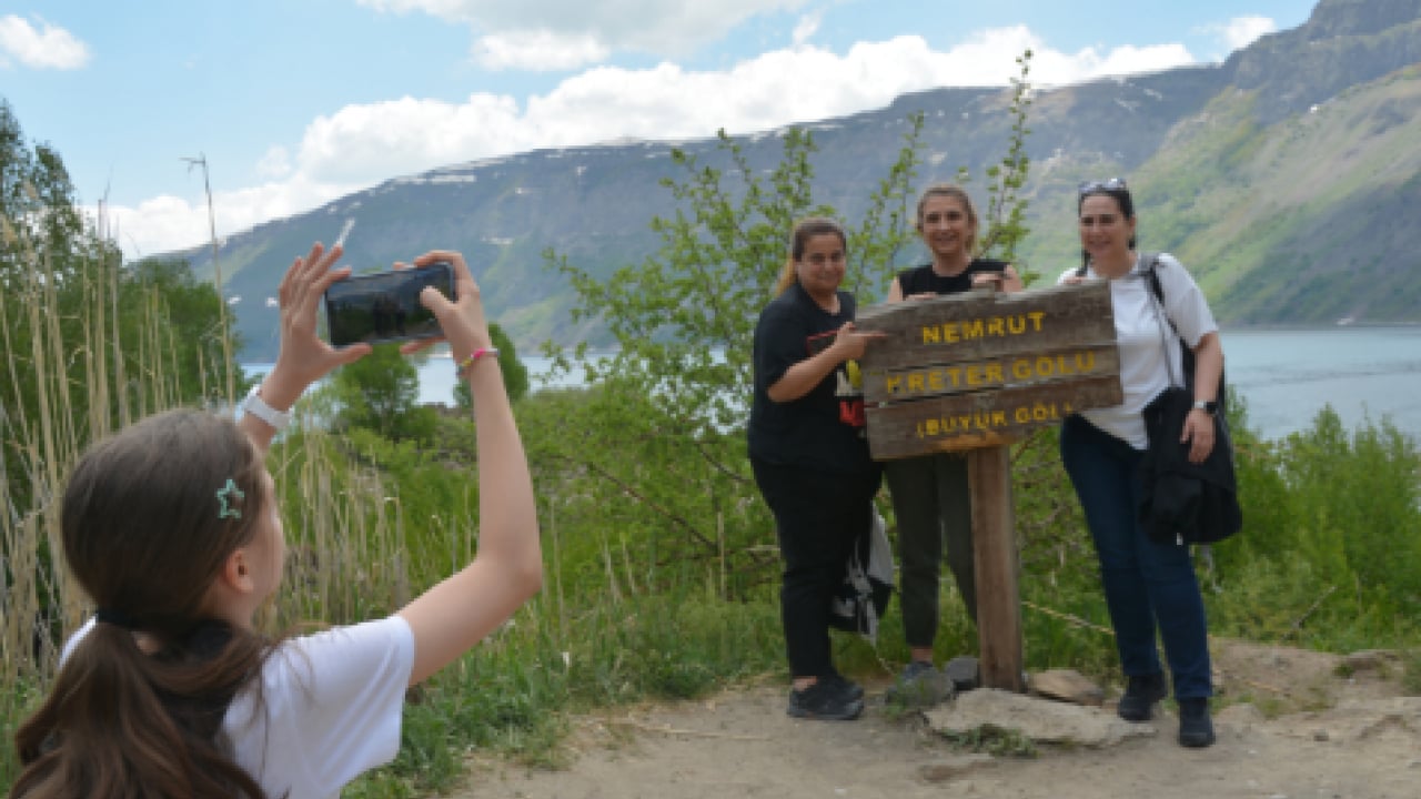Foto - Mükemmeliyet ödüllü doğa harikası: Nemrut Kalderası’nda turizm sezonu açıldı
