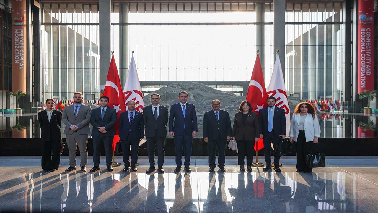 Foto - Murat Kurum'dan Pekin'de gövde gösterisi! COP31 vizyonuyla dünya devlerini Türkiye'ye davet etti!