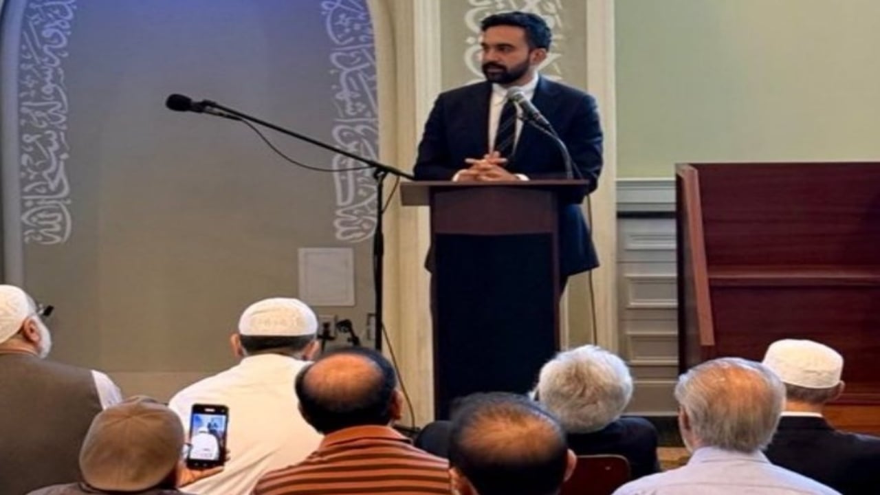 Foto - Müslüman aday tüm tuşlara basıyor! Camiden bara gitti, seçim turu skandal oldu