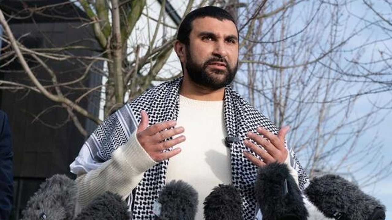 Foto - Müslüman gazeteci serbest bırakıldı