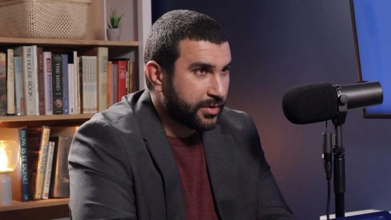 Foto - Müslüman gazeteci serbest bırakıldı