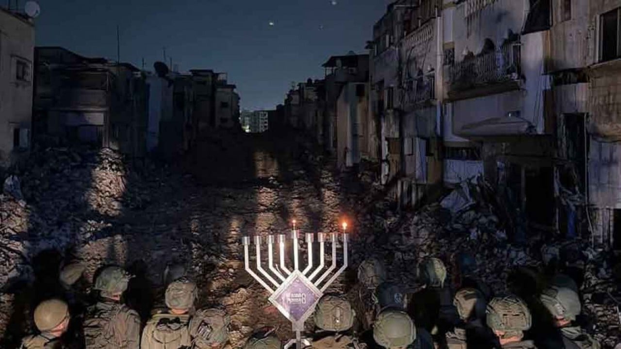 Foto - Müslüman topraklarında Hanuka mumları yakıldı