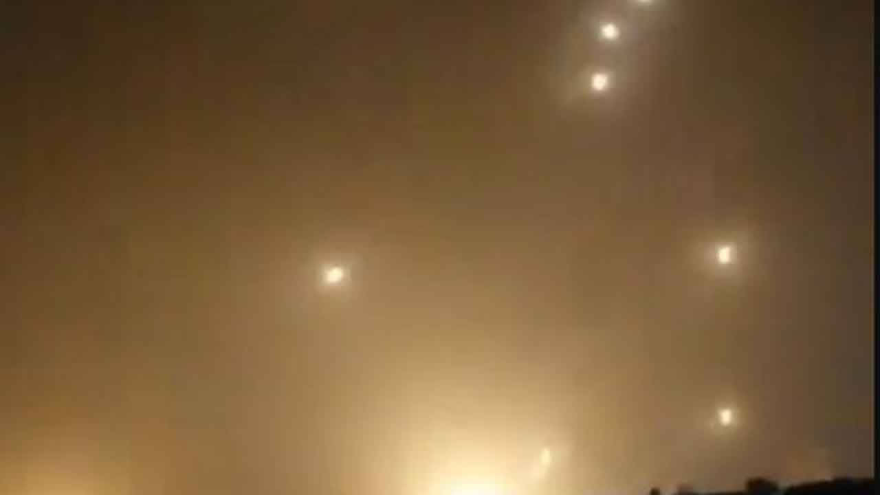 Foto - Müslüman ülke İran için hava savunma sistemlerini aktif etti: 36 İHA ve 13 balistik füze düşürüldü