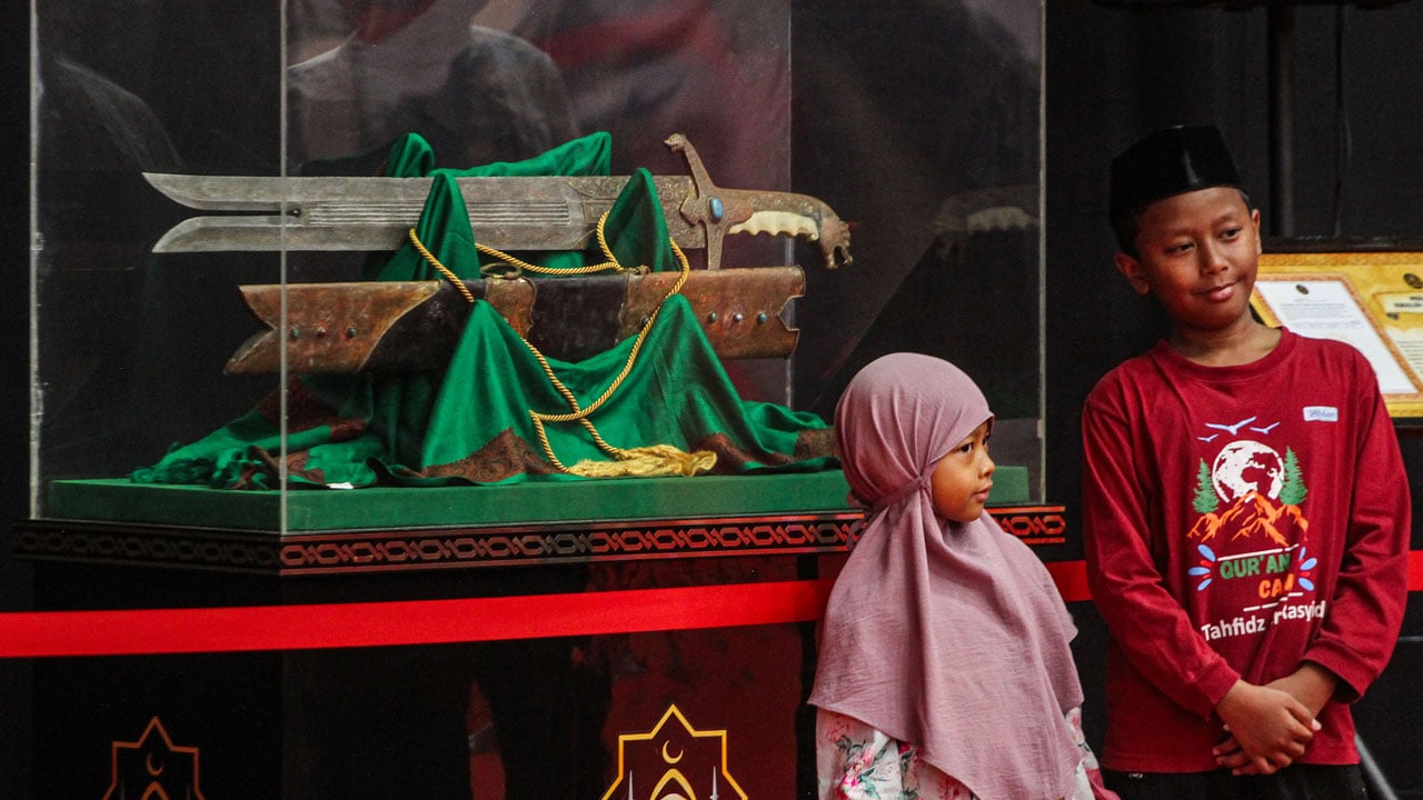 Foto - Müslümanlar akın etti! Efendimizden günümüze kalan eşyalar sergileniyor