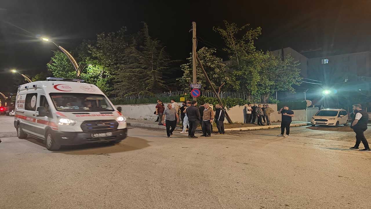 Foto - Muş'ta cinnet getiren şahıs dehşet saçtı! Kardeşini vurup eve kapanan saldırgan Özel Harekat operasyonuyla paketlendi!