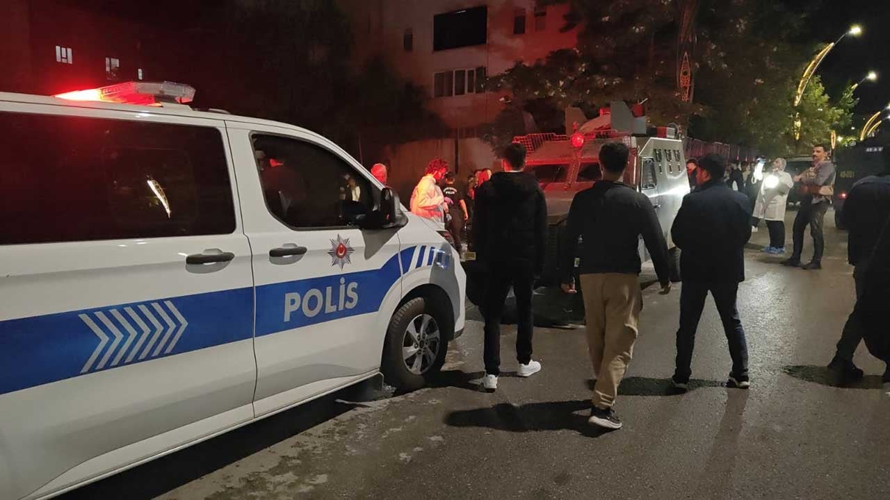 Foto - Muş'ta cinnet getiren şahıs dehşet saçtı! Kardeşini vurup eve kapanan saldırgan Özel Harekat operasyonuyla paketlendi!