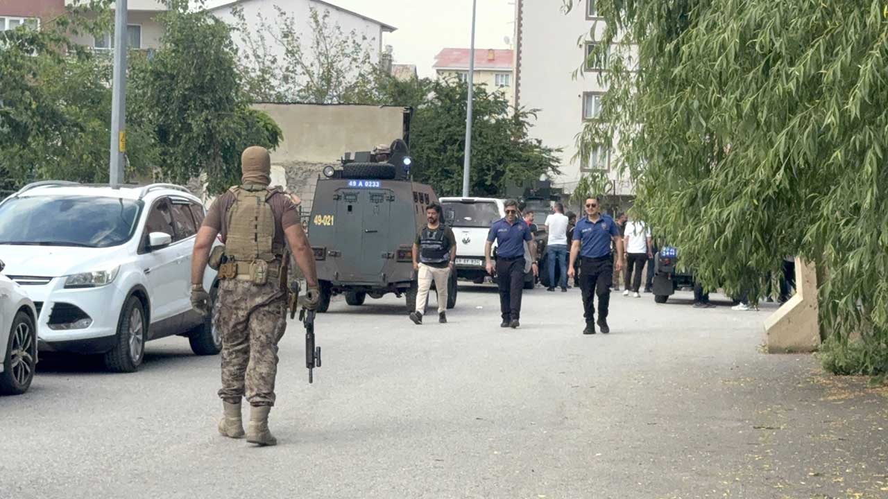 Foto - Muş'ta dehşet anları! Polise silahlı saldırı