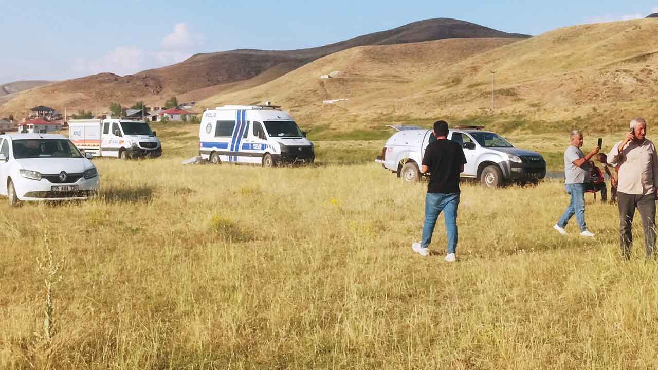 Foto - Muş'ta yürekleri dağlayan facia! Çoban ailenin çaya düşen iki körpe evladından biri vefat etti diğeri akıntıda kayboldu!