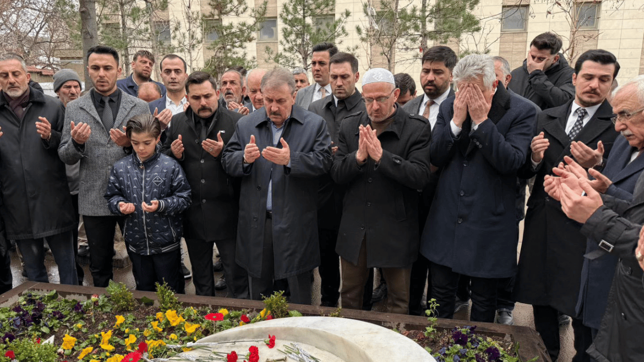 Mustafa Destici, Alperenlerin büyük liderini ziyaret etti