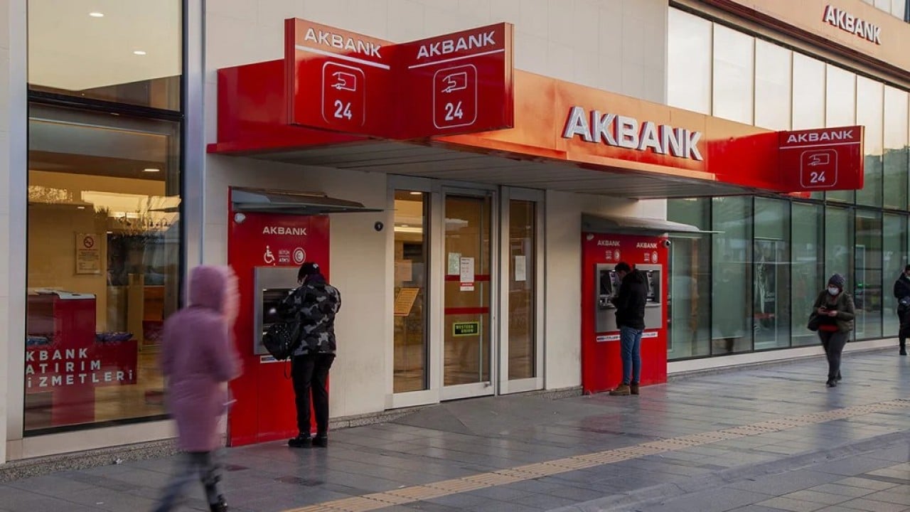 Foto - Kurumdan açıklama geldi: AKBANK'ta erişim arızası giderildi