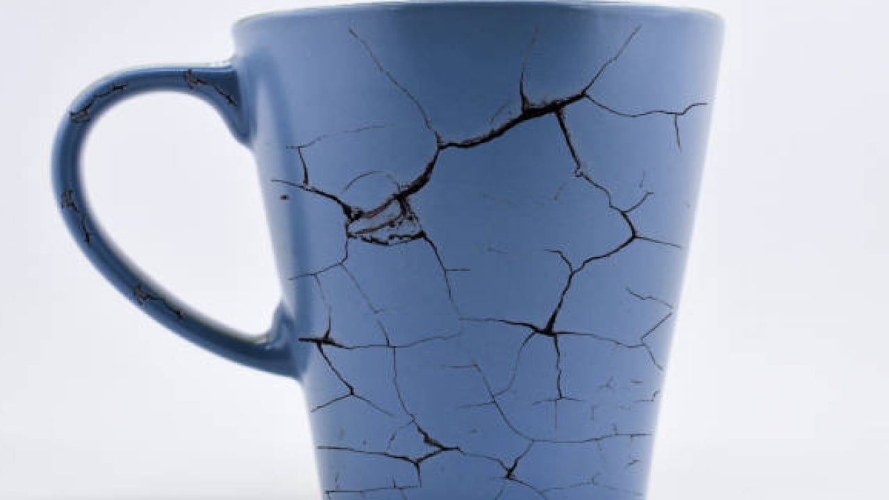 Foto - Mutfağınızda varsa çöpe atın: Basit çatlak deyip geçmeyin!