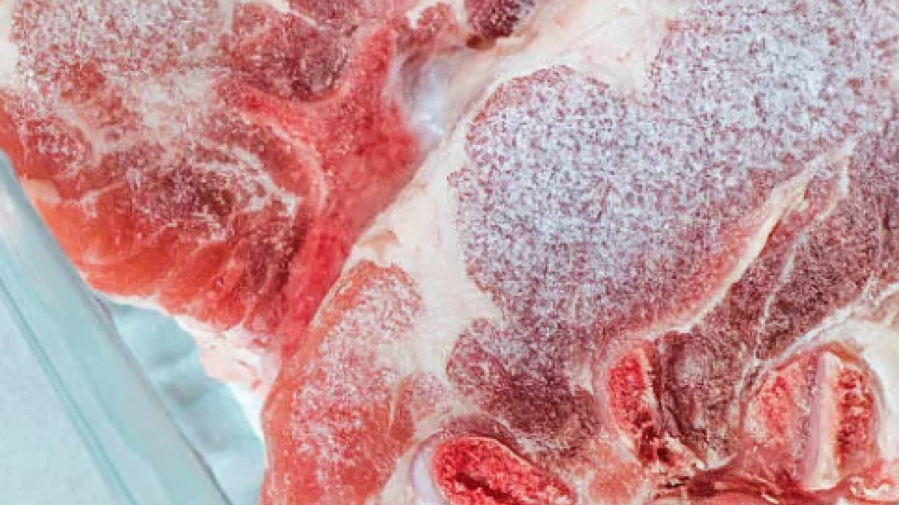 Foto - Mutfak krizi yaşanmayacak artık... Bu yöntem buzluktan çıkardığınız etin 30 dakikada çözülmesini sağlıyor!