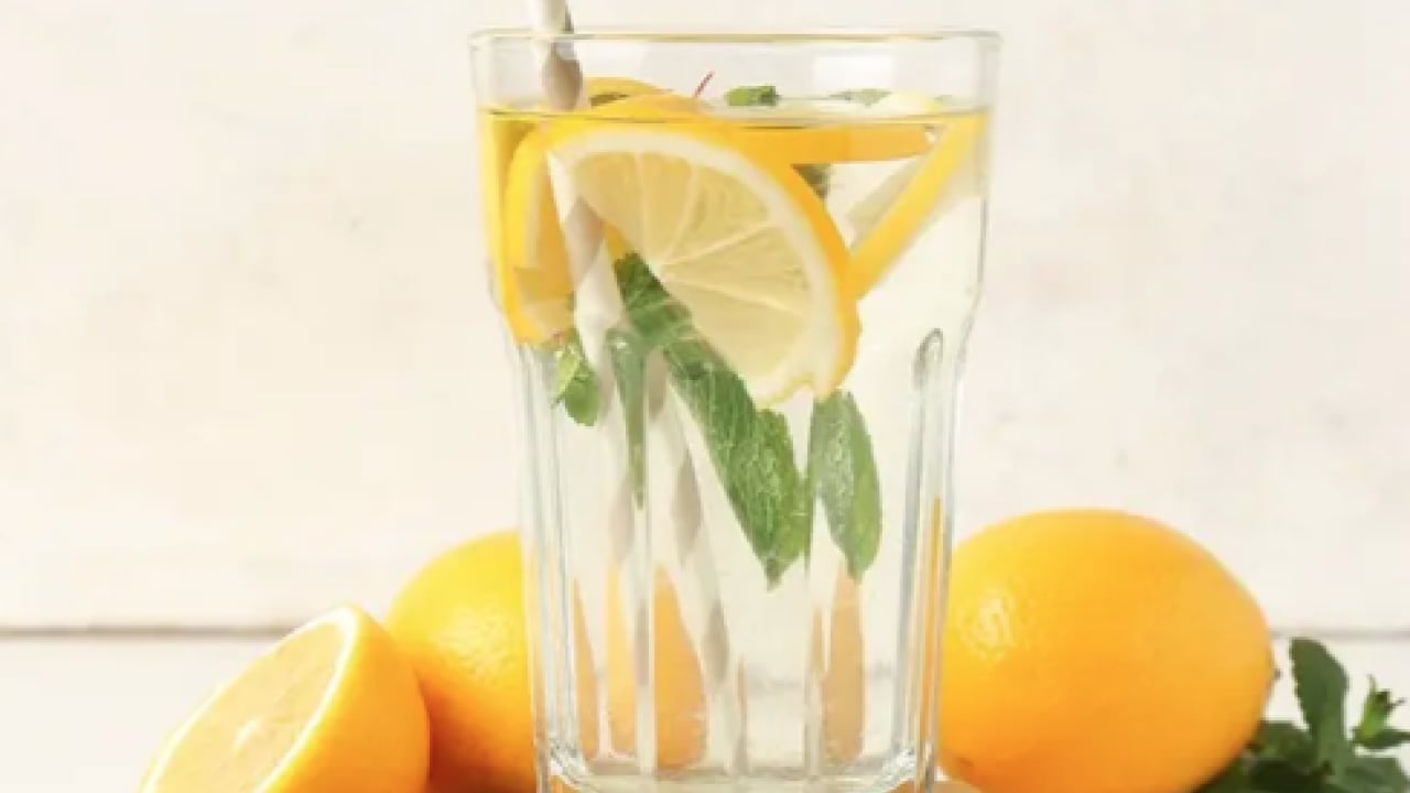 Foto - Müthiş bir şifa olacak... Her sabah aç karnına için: Karaciğerdeki yağı 15 günde temizliyor