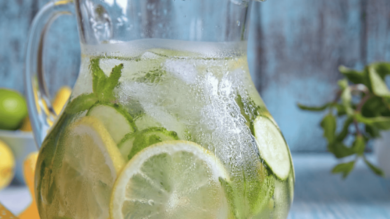 Foto - Müthiş bir şifa olacak... Her sabah aç karnına için: Karaciğerdeki yağı 15 günde temizliyor