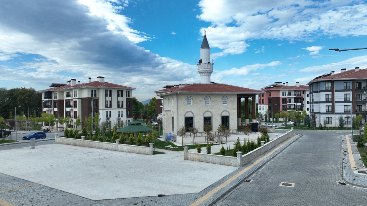 Foto - Mutlu ailenin fotoğrafı! TOKi’den ev sahibi oldular Bakan Kurum paylaştı
