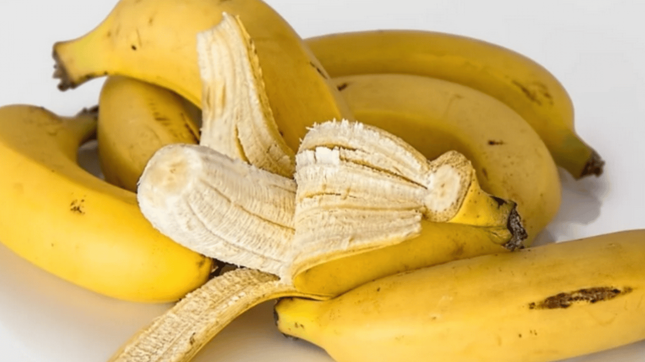 Foto - Muz yerken büyük hata uzmanı uyardı: Onları çöpe sakın çıkarmayın! Bunu bize hiç böyle anlatmadılar demeyin