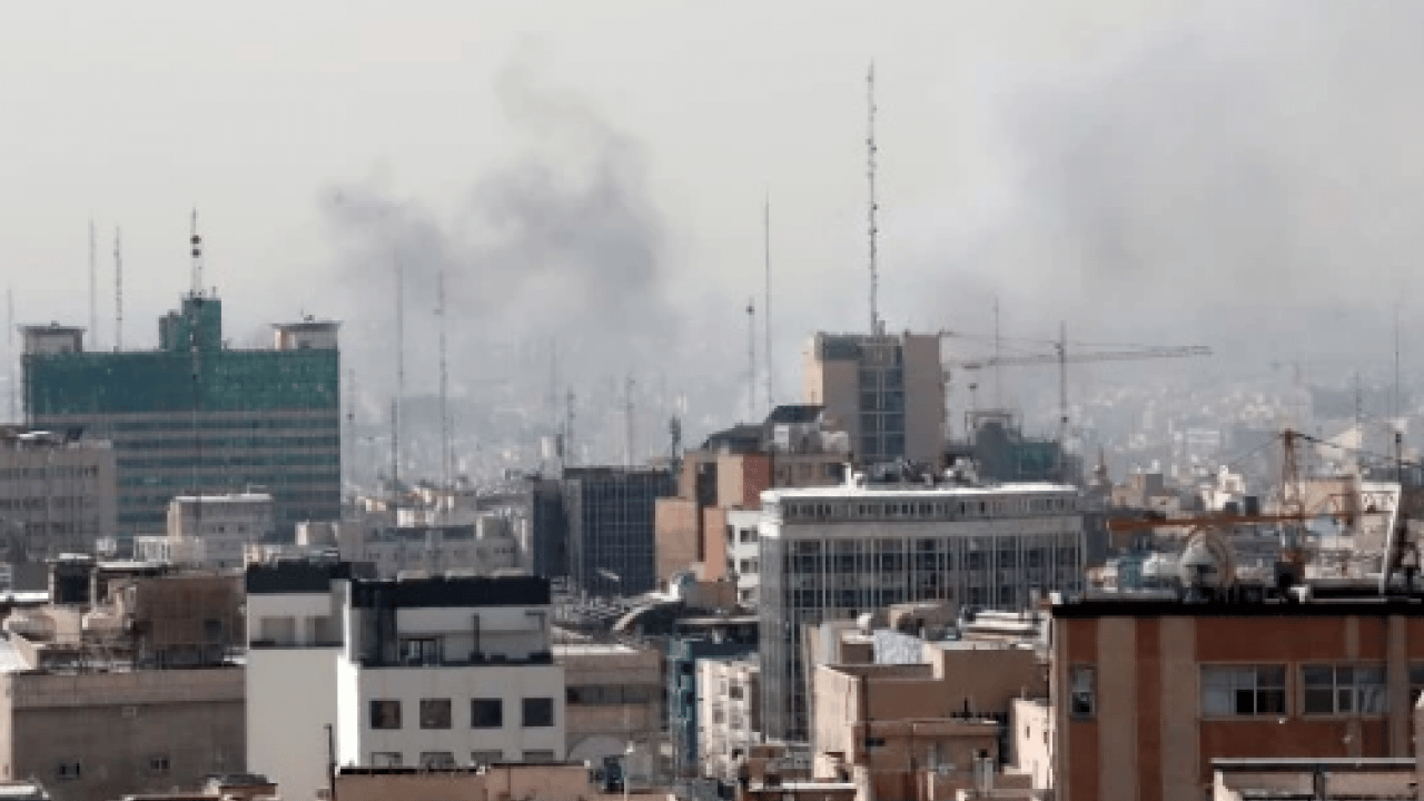 Foto - Müzakere masası tavsiyesi: İrlanda, ABD ile İsrail'in İran'a gerçekleştirdiği saldırılardan derin endişe duyuyor