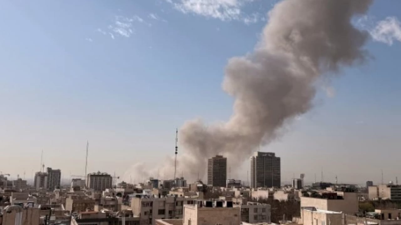 Foto - Müzakere masası tavsiyesi: İrlanda, ABD ile İsrail'in İran'a gerçekleştirdiği saldırılardan derin endişe duyuyor